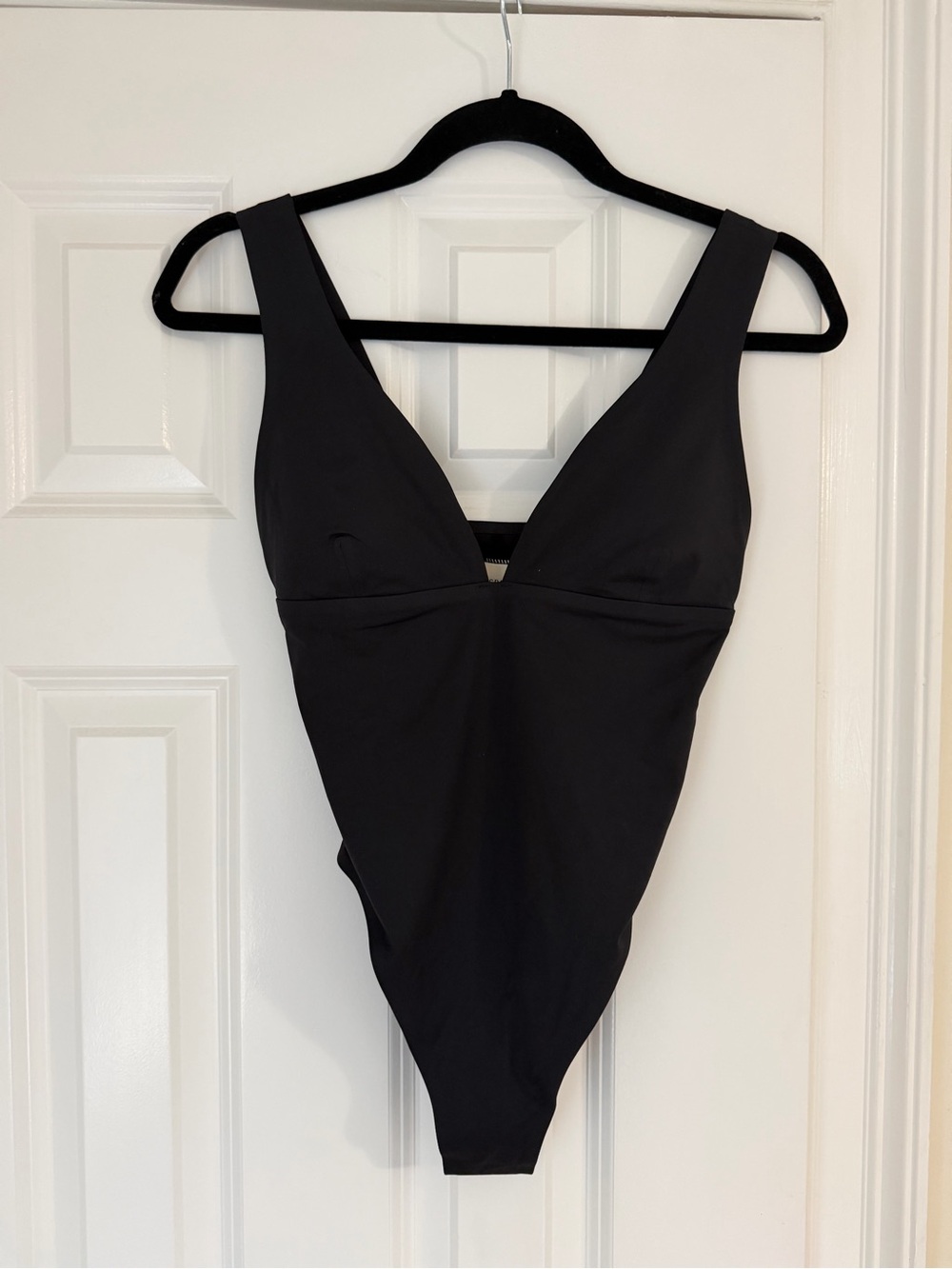 L SPACE FUSED KATNISS ONE PIECE SWIMSUIT SIZE S NWT